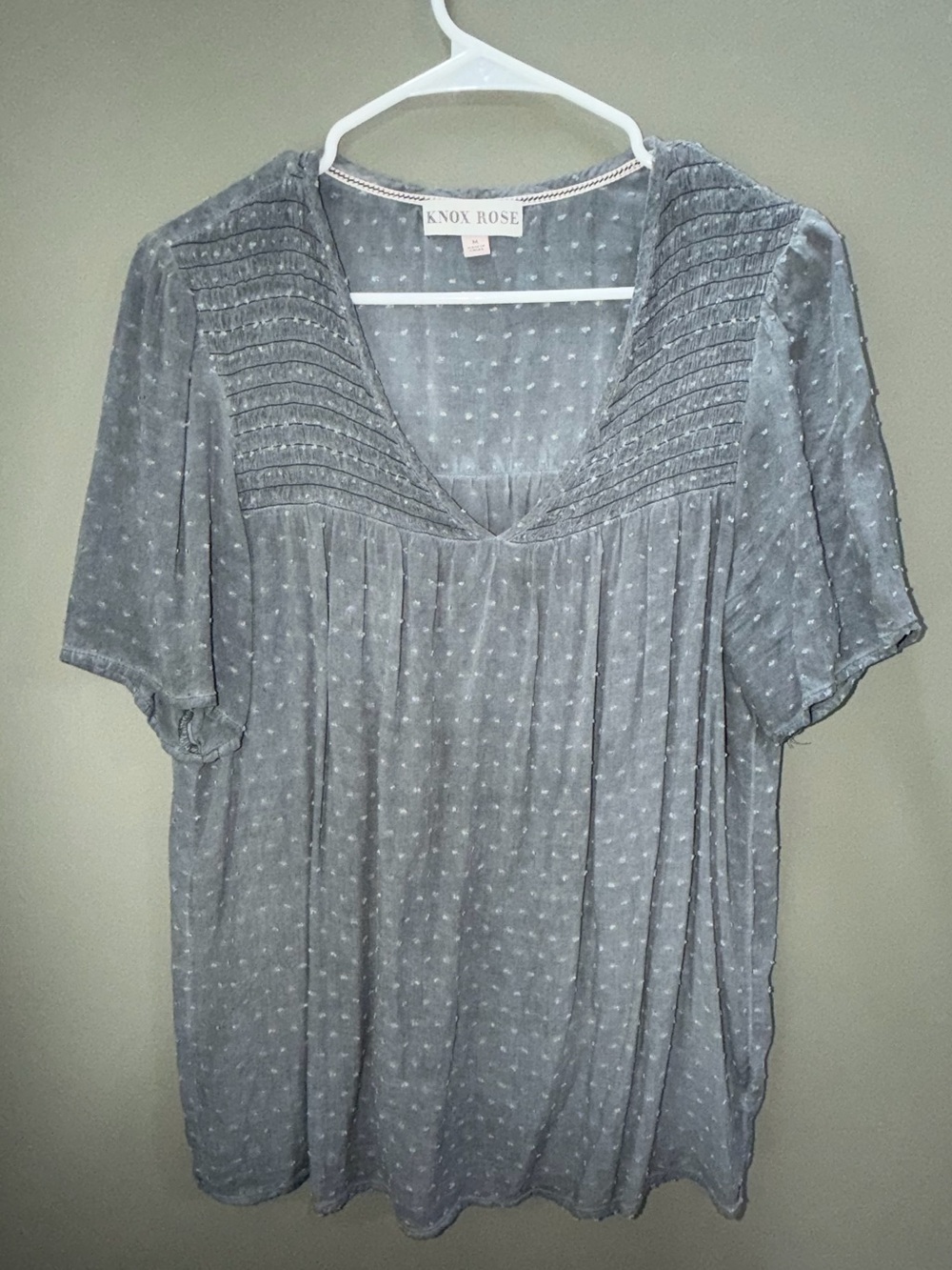 Knox Rose Women's Gray Swiss Dot Pintuck Peasant Top sz Medium
